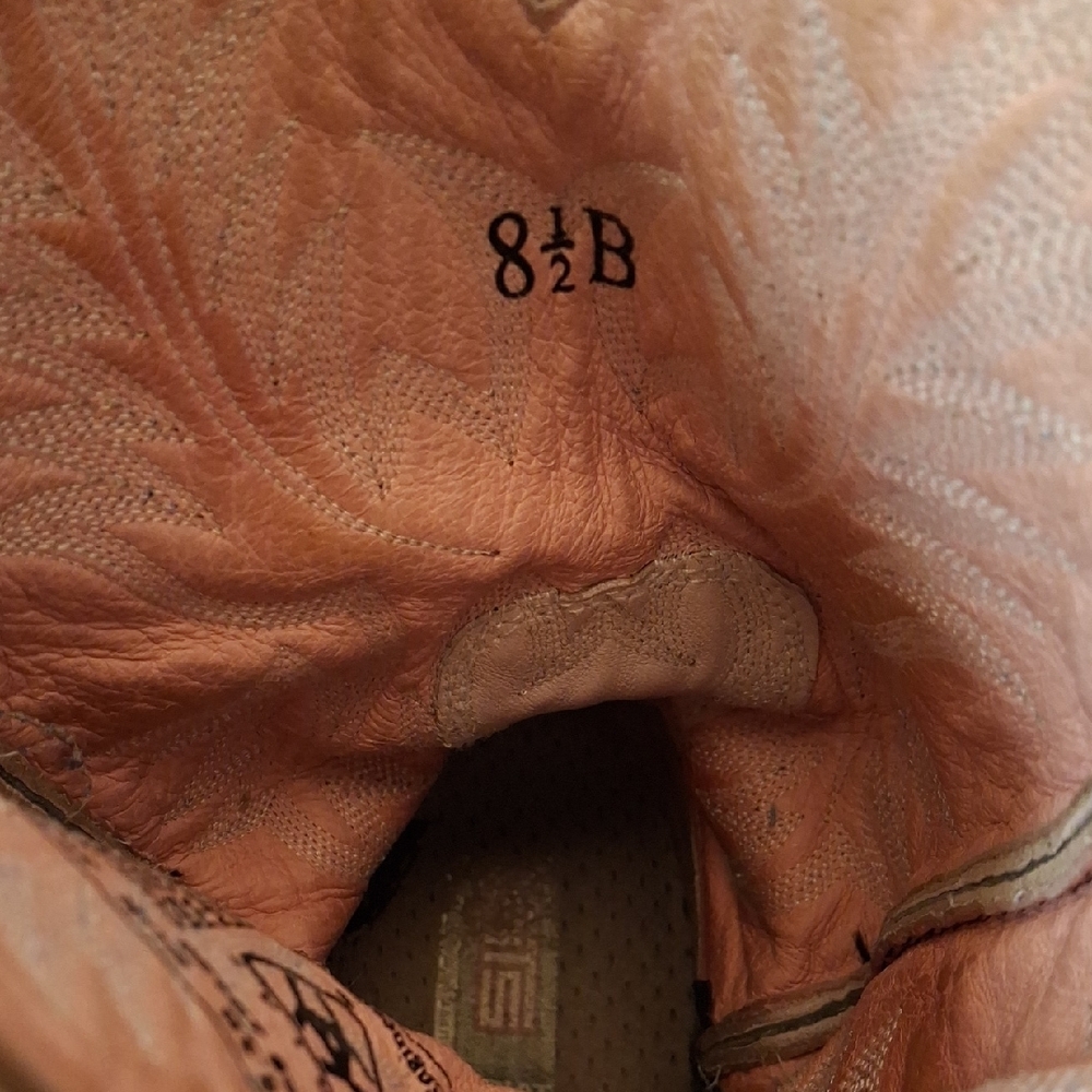 Ariat Brown and Light Pink Heeled Wos. Boots. Classic Look For Any Occasion. - Picture 12 of 12